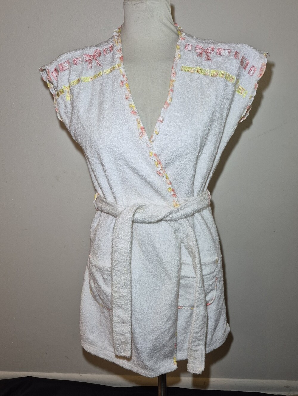 S)Betsey Johnson Vintage Terry Cloth Sleeveless Robe